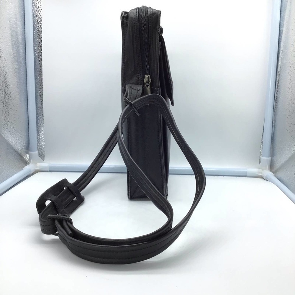 BRAND black leather travel bag w/adjustable strap - Picture 15 of 16